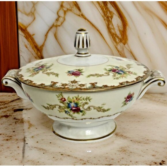 Regal (Gold Trim) by SANGO Sugar Bowl With Lid - Picture 1 of 10